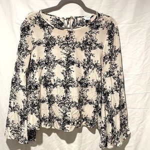 Michael Kors Loose fitting fluttery long sleeve printed top